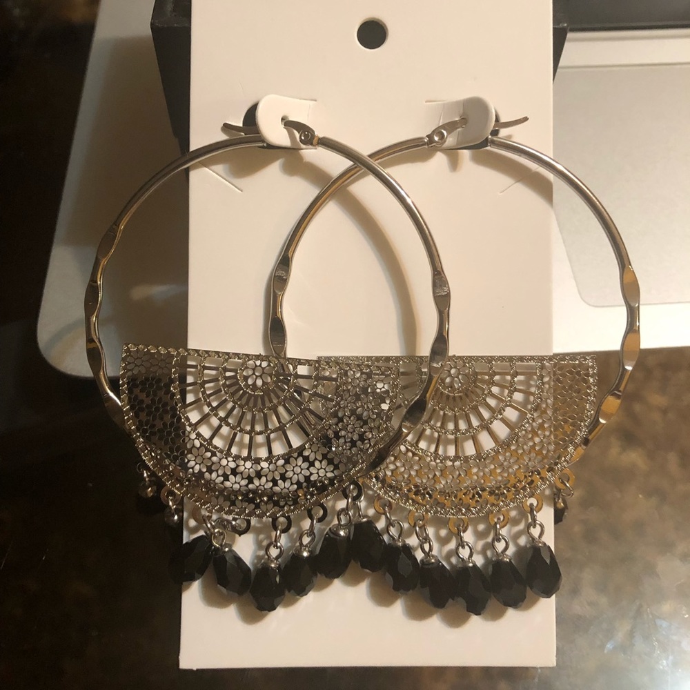 18k white gold plated hoops earrings!